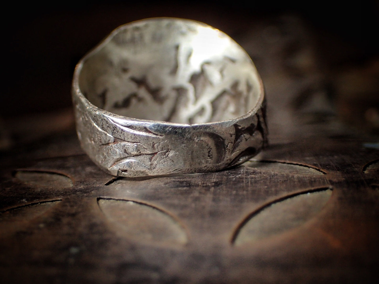 Wide and Wavy ‘Piece of 8’ ~ Stylish ring for a Pirate ~ US Size 8