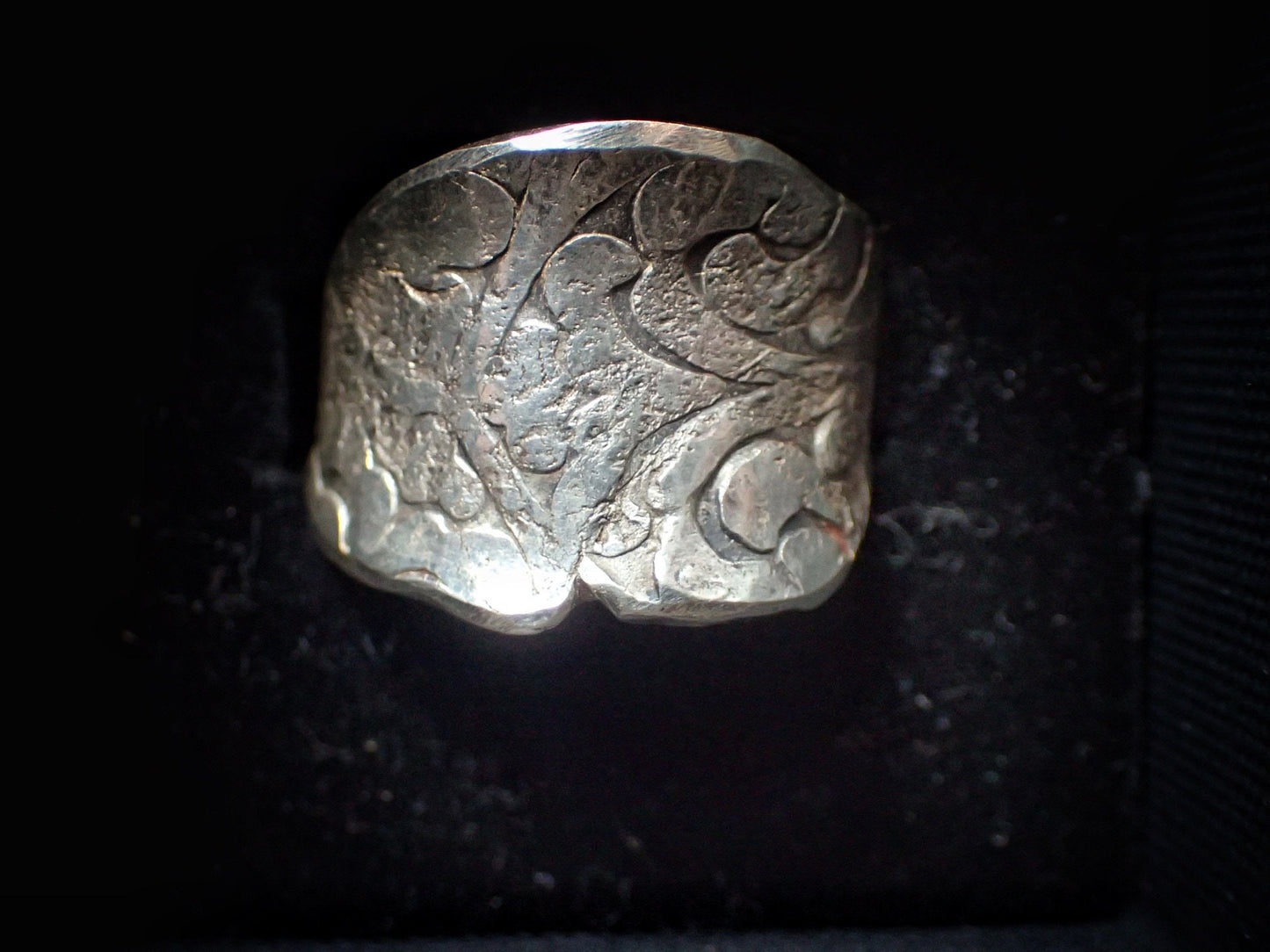 Wide and Wavy ‘Piece of 8’ ~ Stylish ring for a Pirate ~ US Size 8