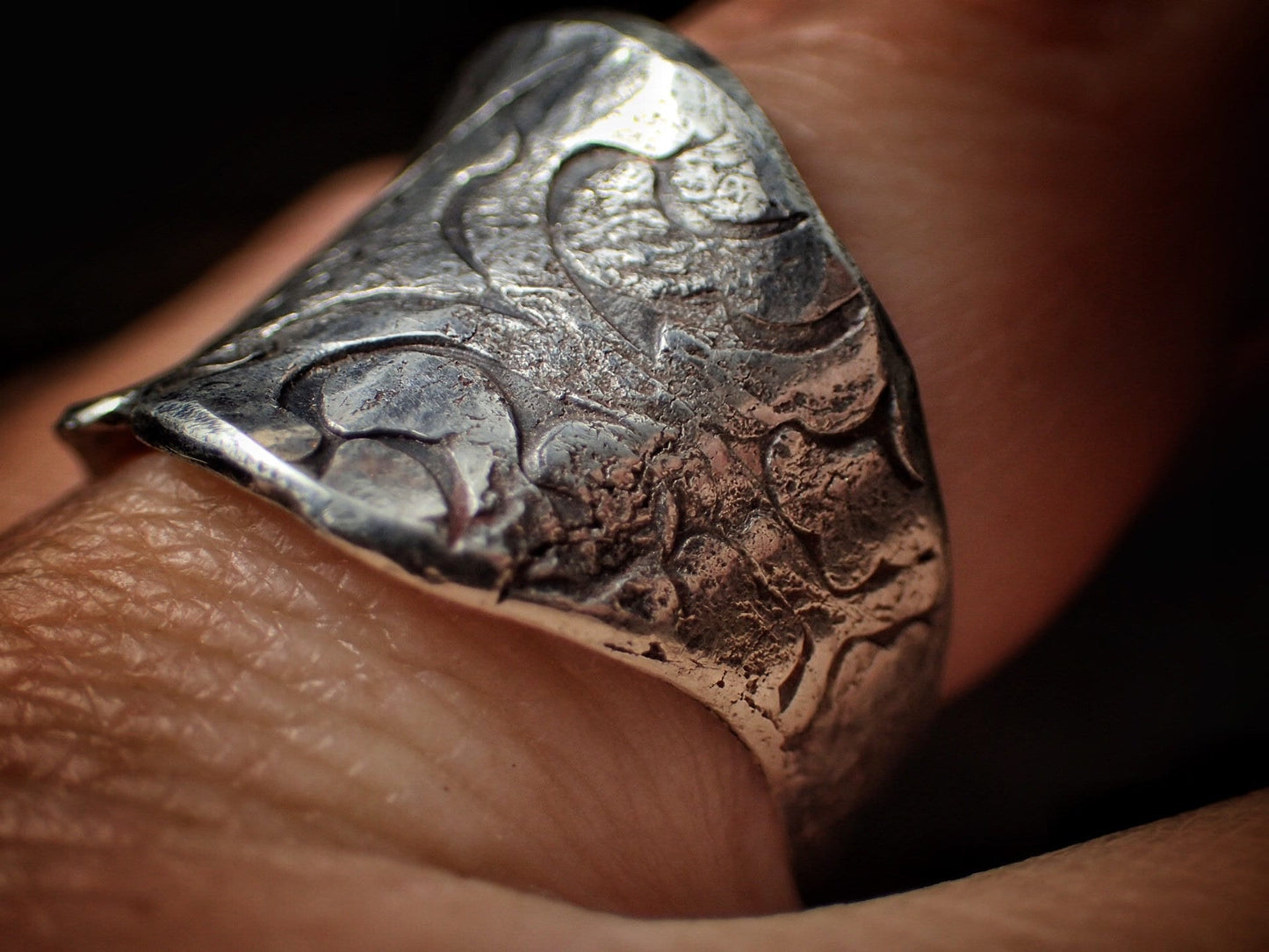 Wide and Wavy ‘Piece of 8’ ~ Stylish ring for a Pirate ~ US Size 8