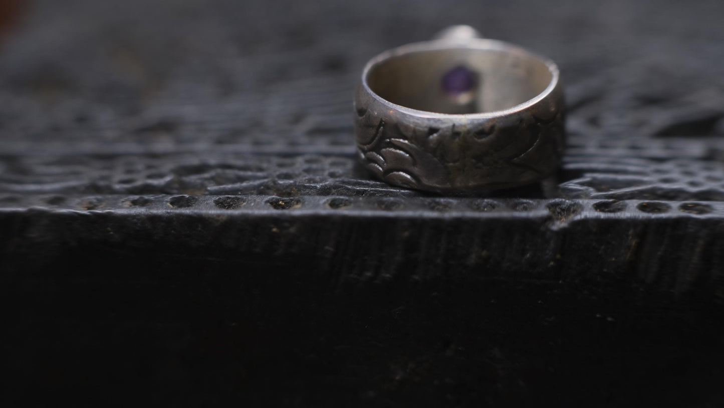 Natural Amethyst Set on Paisley Textured Wide Banded Sterling Silver Ring US Size 6 3/4