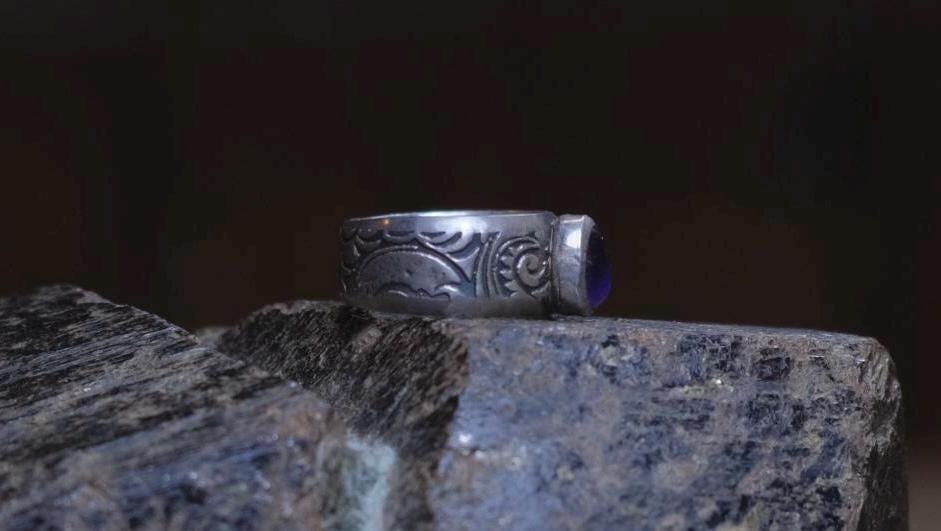 Natural Amethyst Set on Paisley Textured Wide Banded Sterling Silver Ring US Size 6 3/4