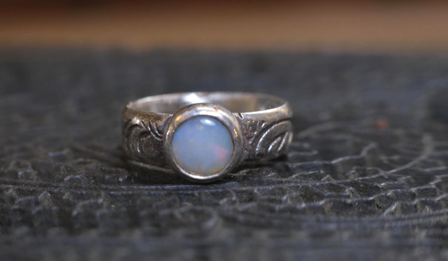 Lightning Ridge Solid Opal and Paisley Textured Sterling Silver Ring US Size 7