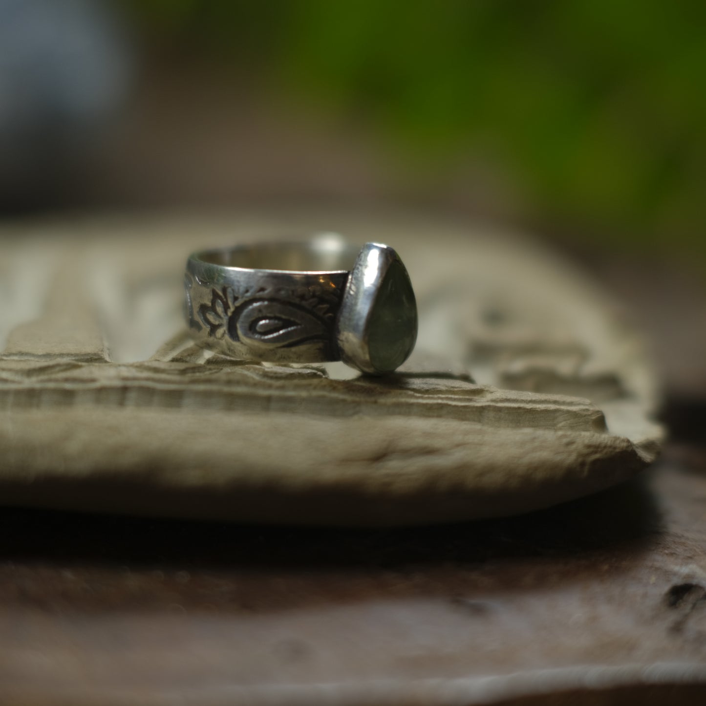 Prehnite and Sterling Silver Wide Banded Paisley Ring US Size 7.75