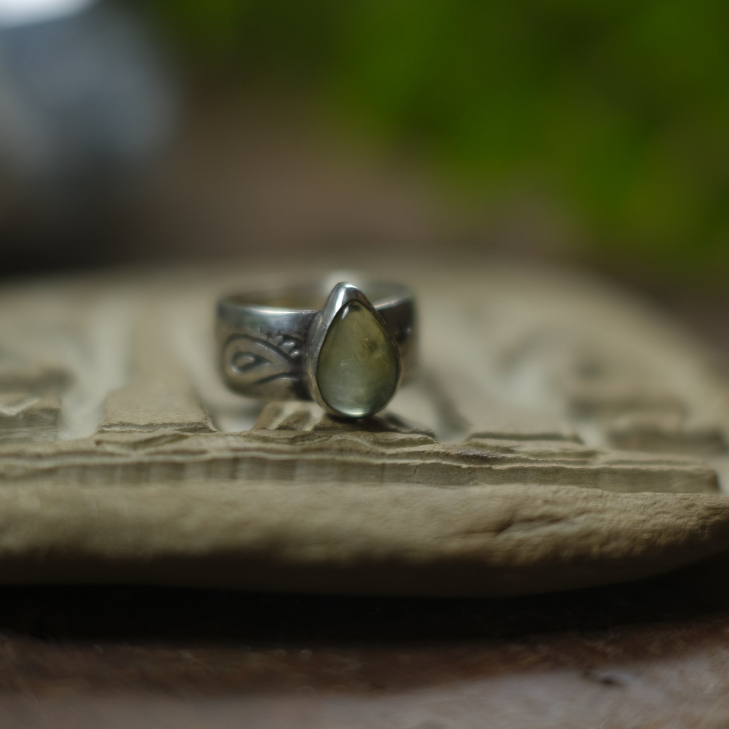 Prehnite and Sterling Silver Wide Banded Paisley Ring US Size 7.75