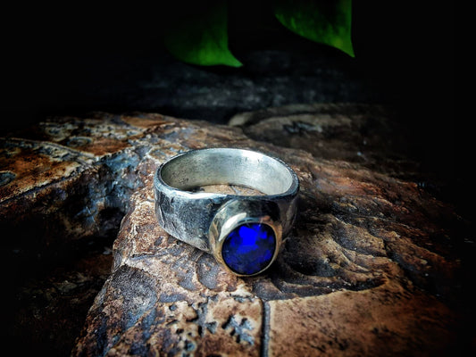 Electric Blue Solid Lightning Ridge Black Opal in Chunky Textured Gold and Silver Ring ~ Band US Size