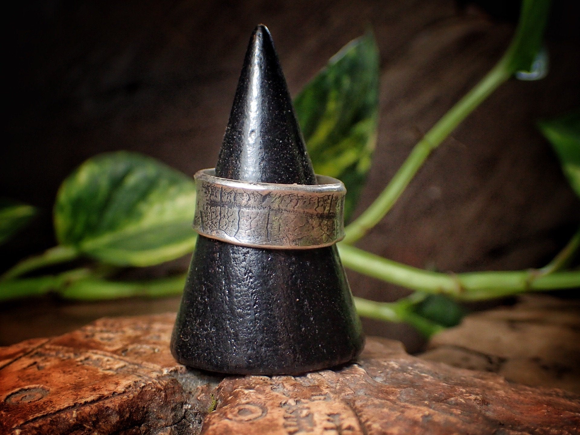 Silver Leaf Textured Ring / Band, US size 12