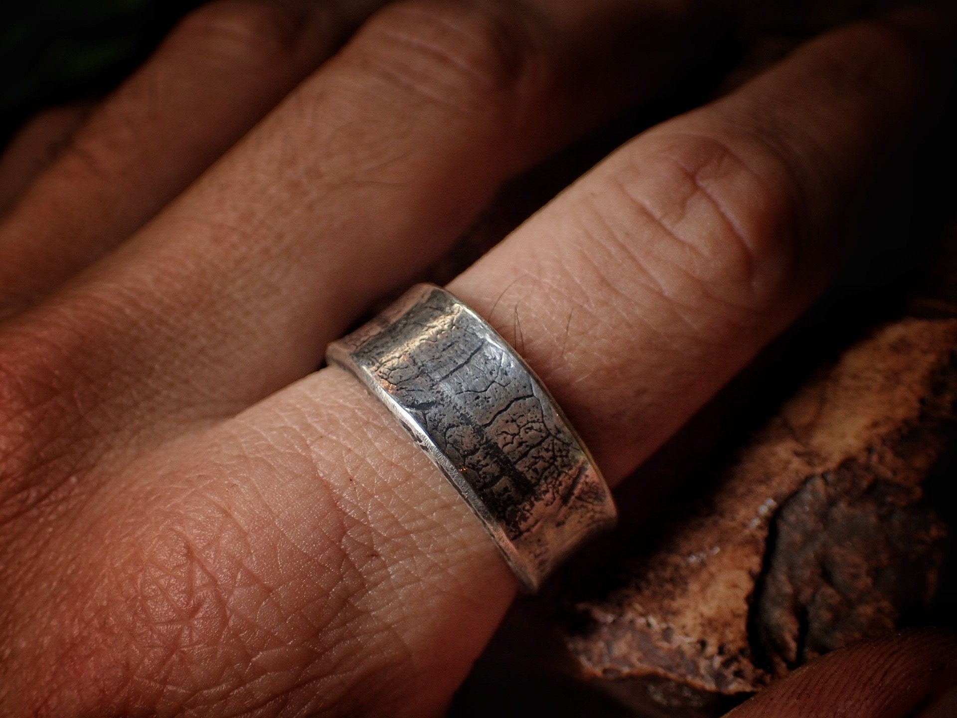 Silver Leaf Textured Ring / Band, US size 12