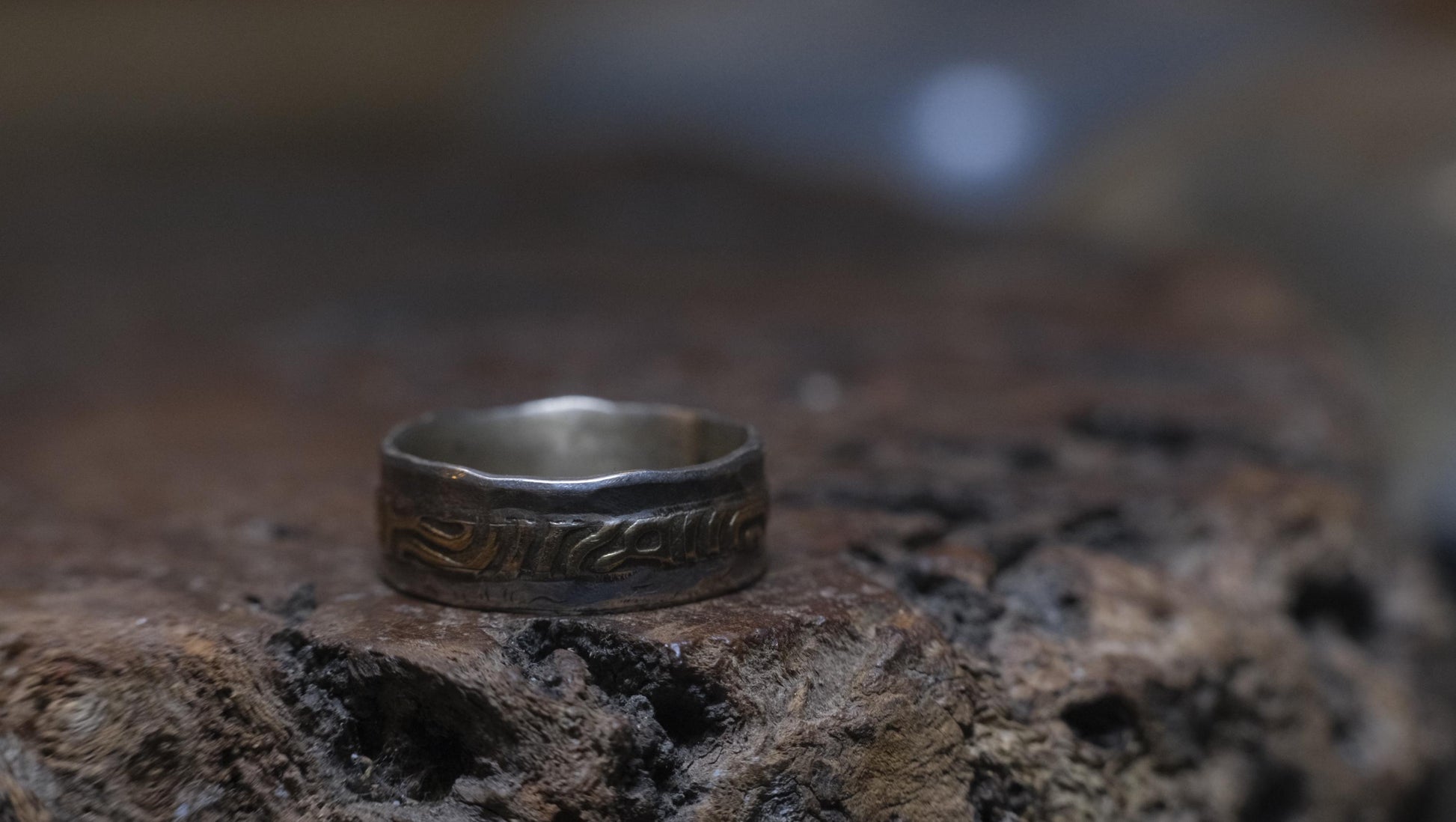 READY: OOAK Songlines Sterling Silver and 9ct Gold Ring with Size 7