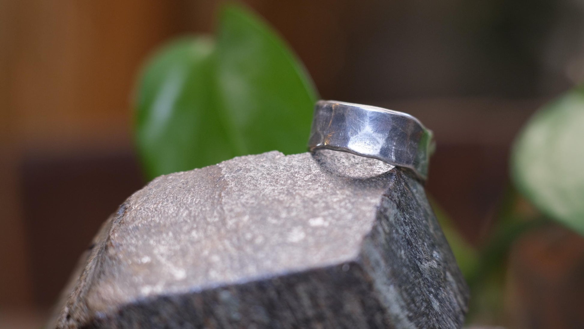 Dazzling Australian Boulder Opal on Asymetrical Sterling Silver RIng Size 10