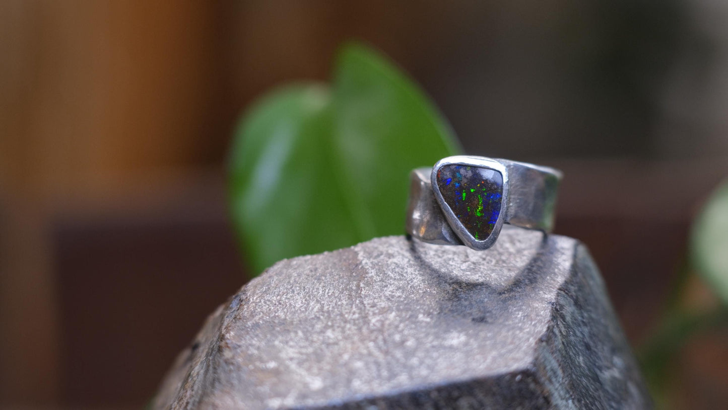 Dazzling Australian Boulder Opal on Asymetrical Sterling Silver RIng Size 10