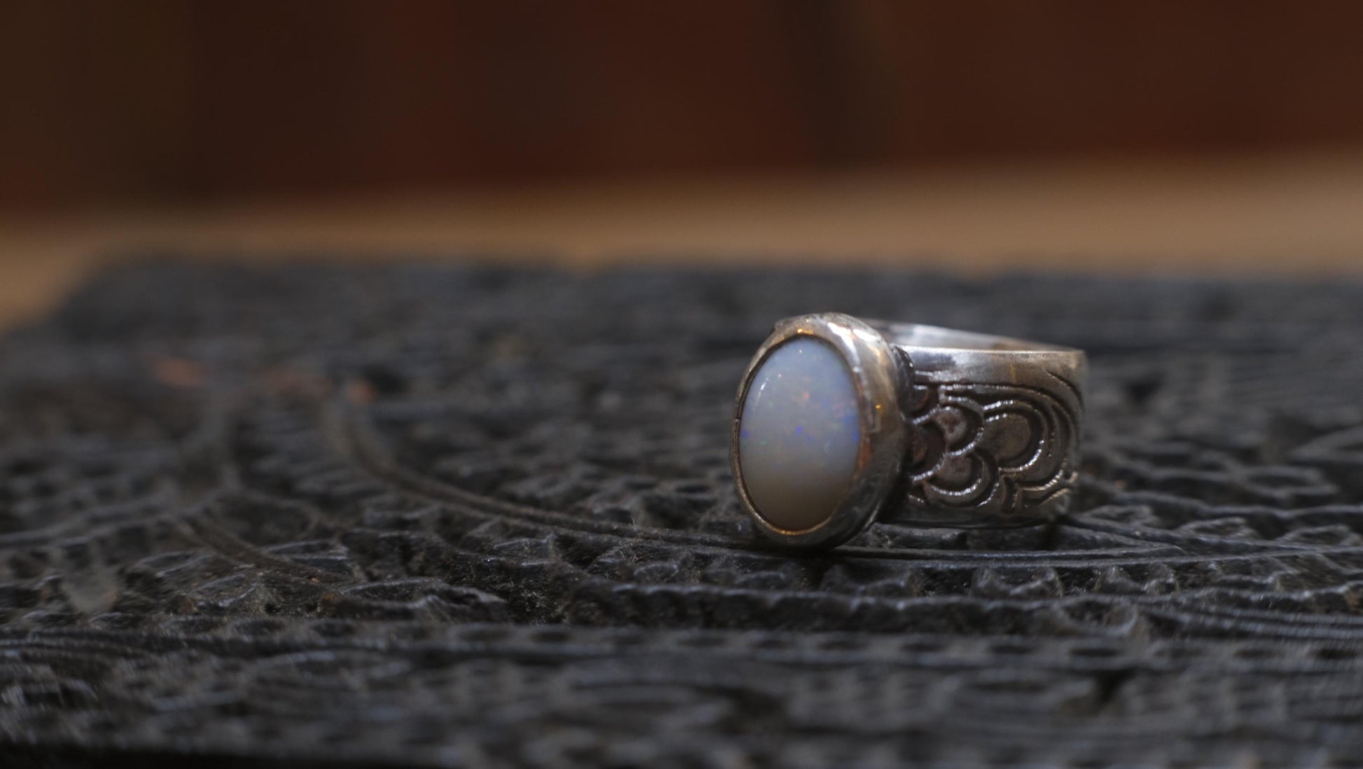Coober Pedy White Opal Wide Banded Paisley Textured Sterling Silver Ring US Size 5.5