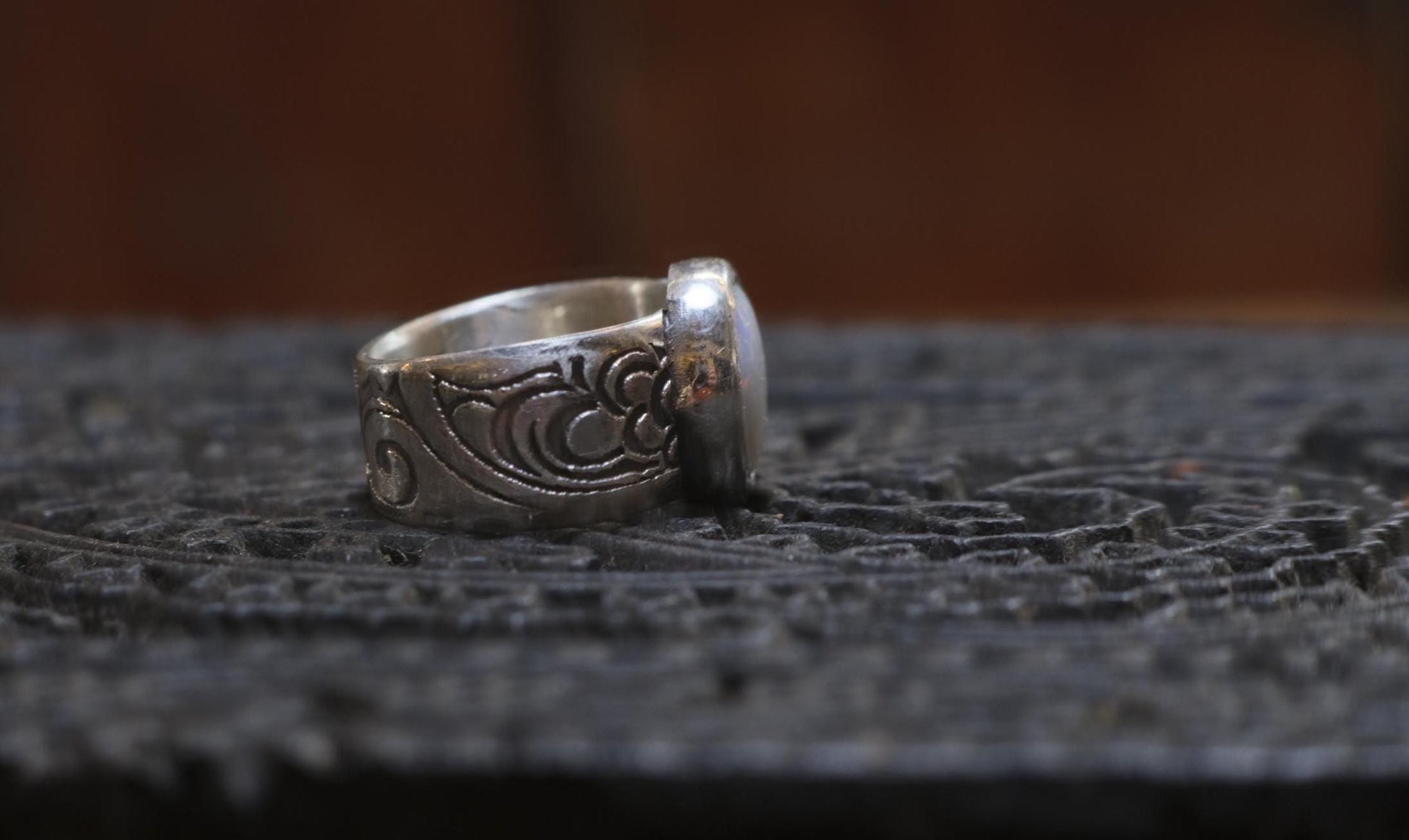 Coober Pedy White Opal Wide Banded Paisley Textured Sterling Silver Ring US Size 5.5