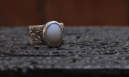 Coober Pedy White Opal Wide Banded Paisley Textured Sterling Silver Ring US Size 5.5