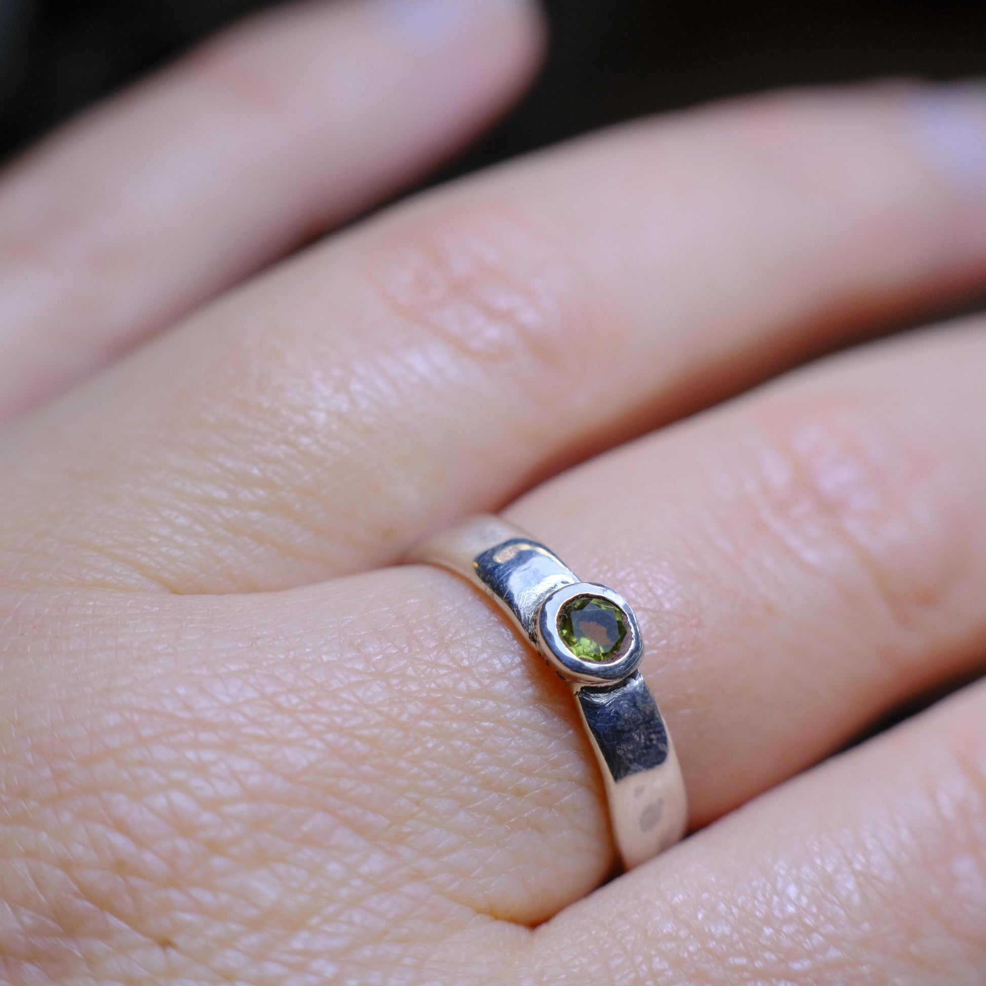 Hand Crafted Peridot and Sterling Silver Hammered Ring US Size 7.5