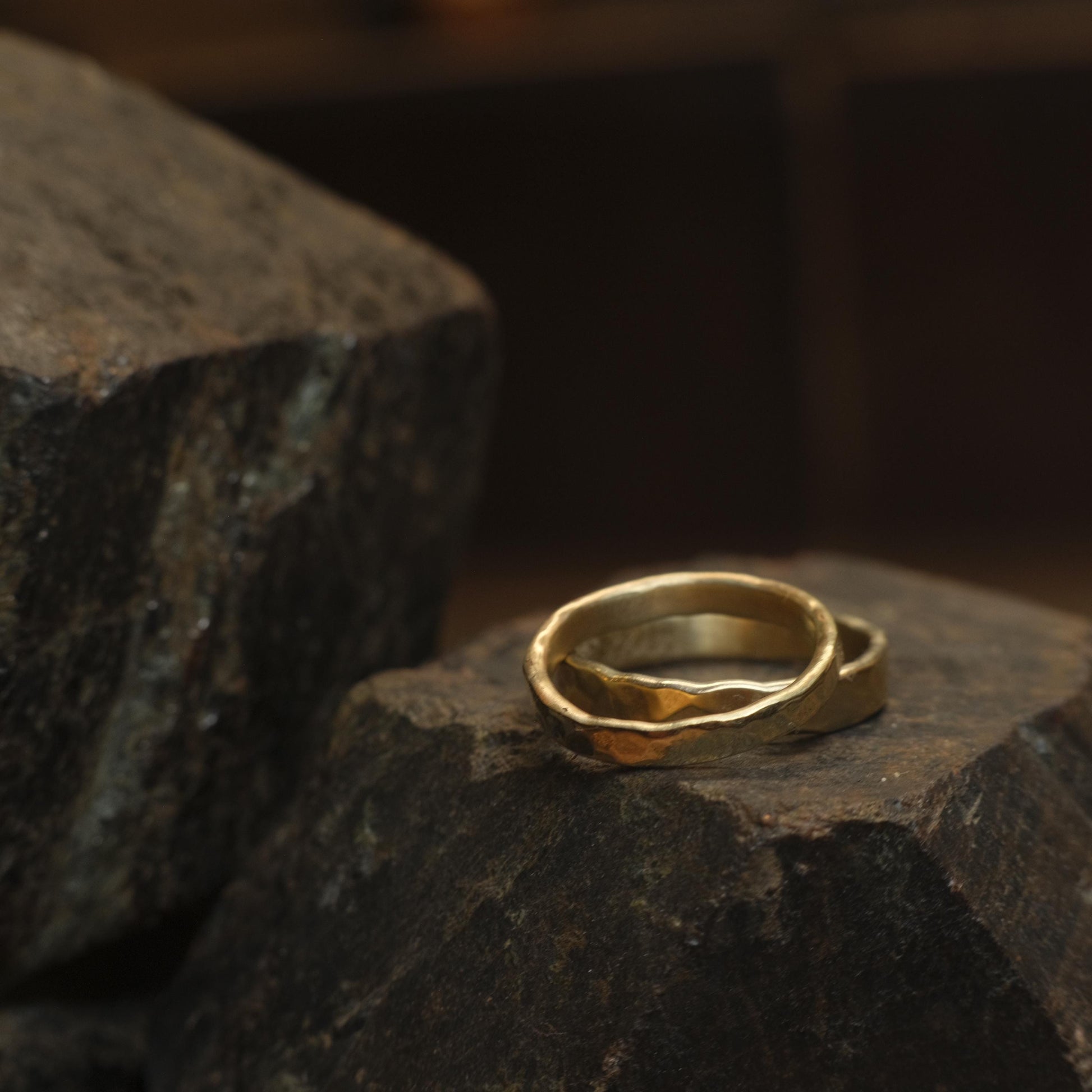 Gold Wedding Band Set 9ct Hammered Gold Ring / Custom made to size