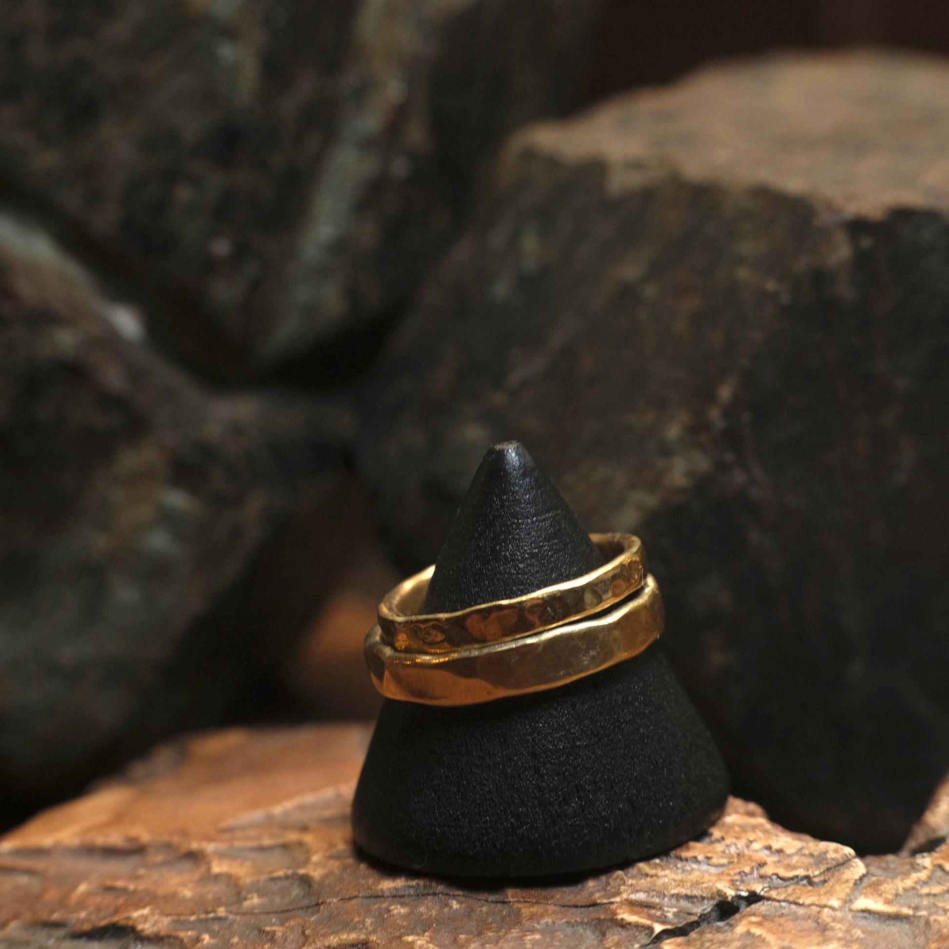 Gold Wedding Band Set 9ct Hammered Gold Ring / Custom made to size