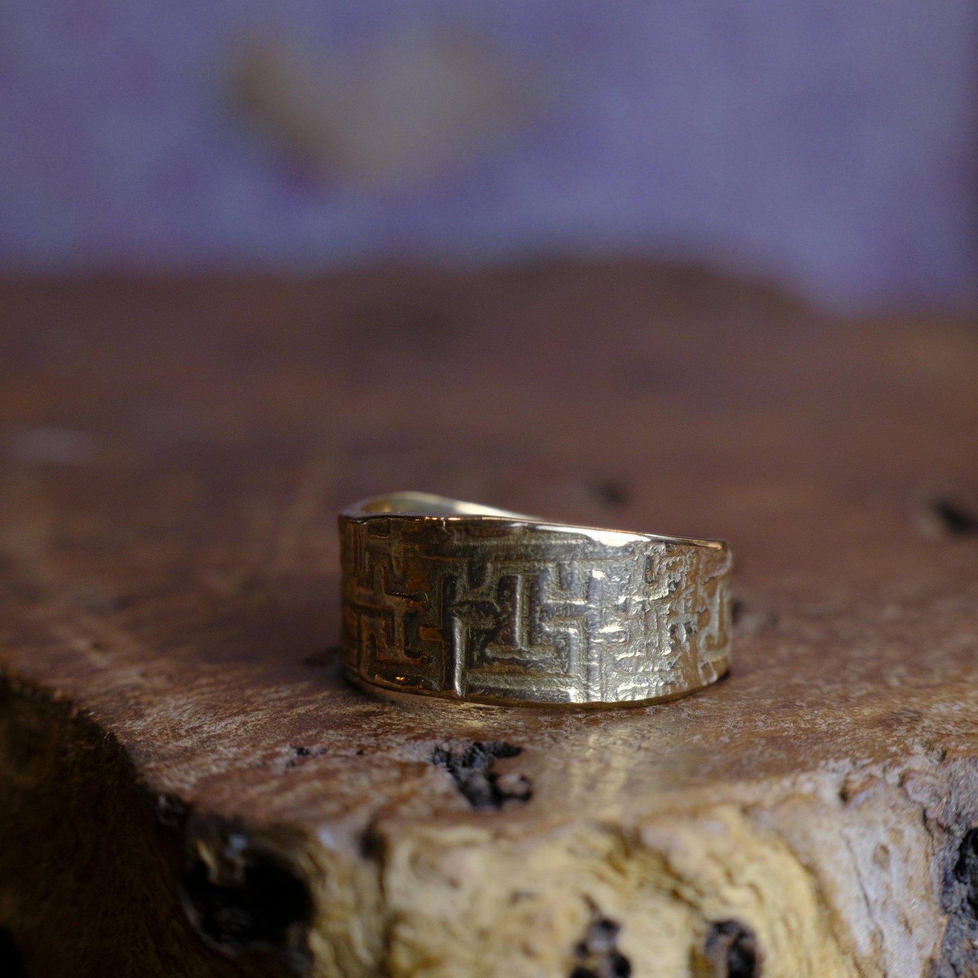 Geometric Design 9ct Yellow Gold Ring US Size 10.5