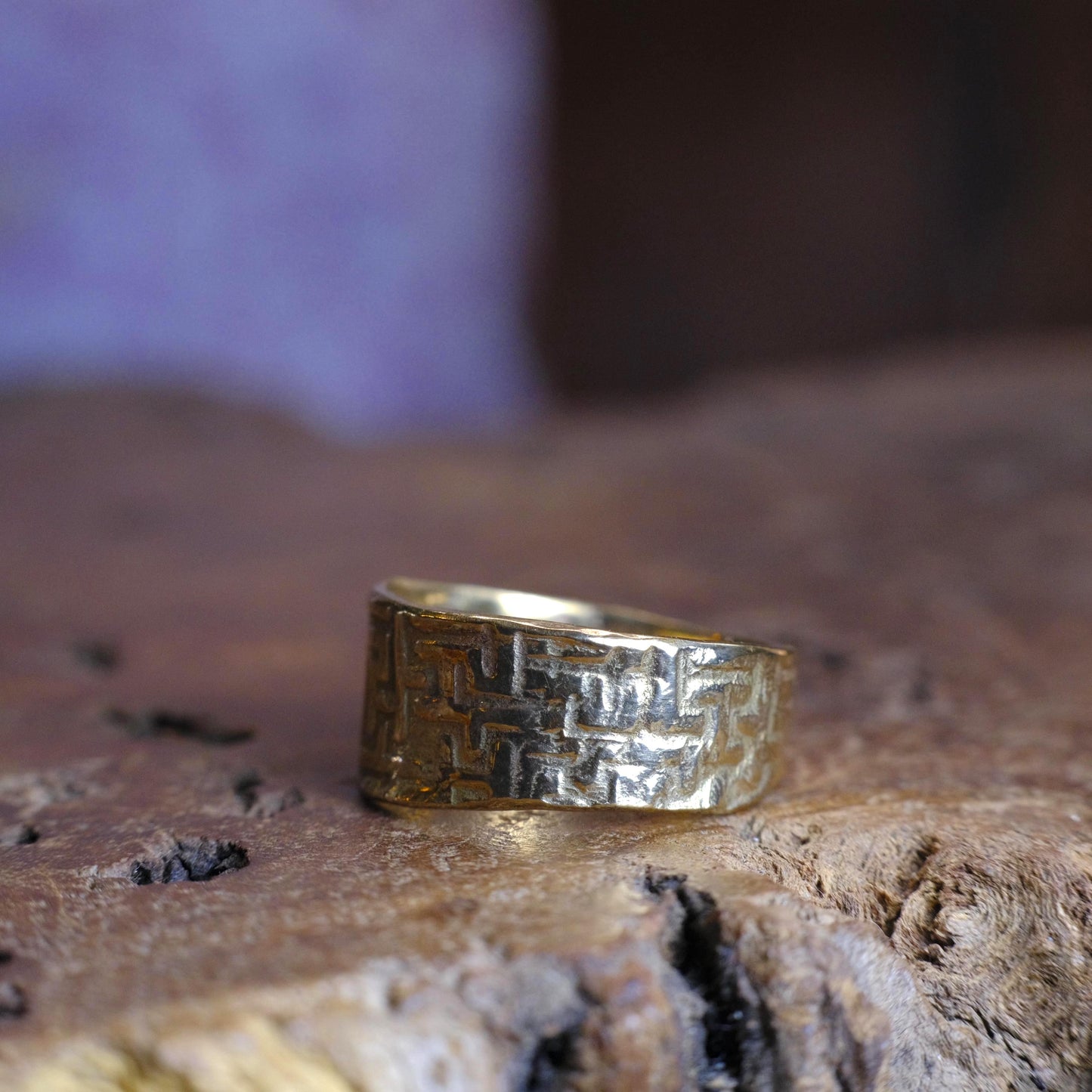 Geometric Design 9ct Yellow Gold Ring US Size 10.5