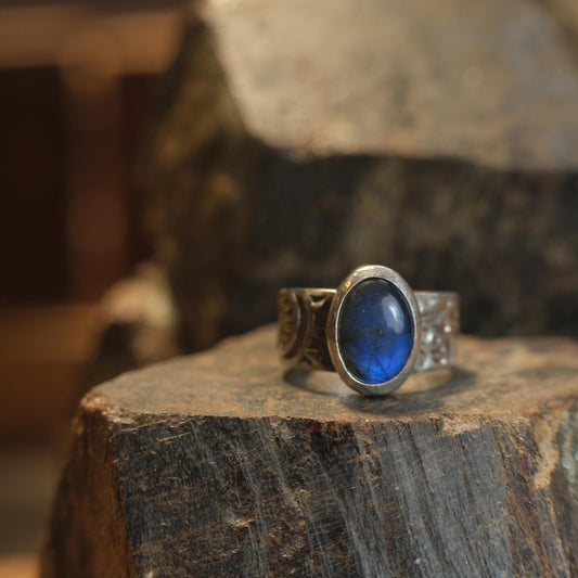 Labradortie Wide Band Sterling Silver Textured Ring US 8.75