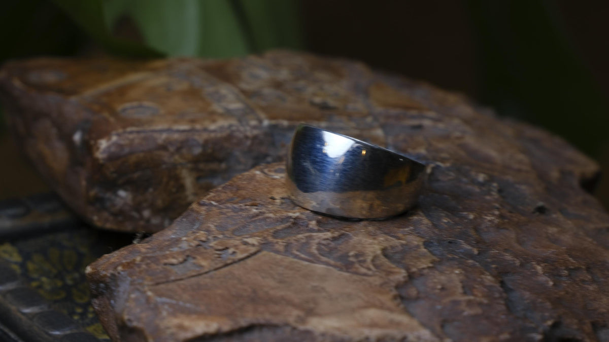 Shiny Sterling Silver Ring US Size 7