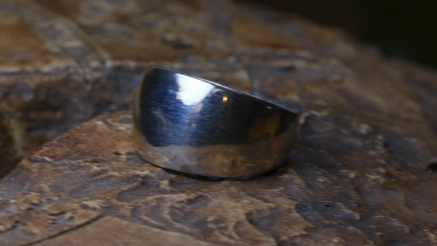 Shiny Sterling Silver Ring US Size 7