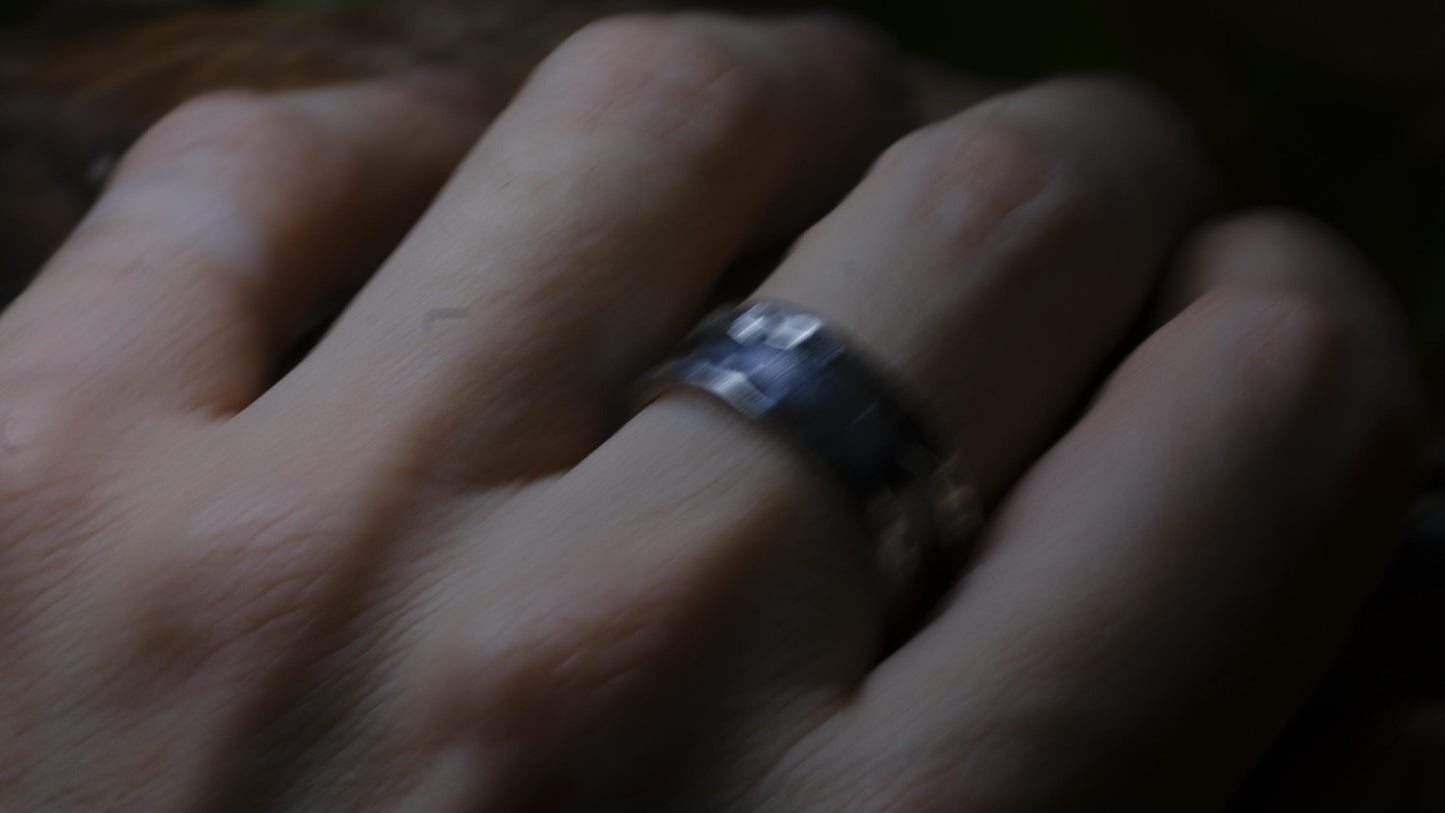 The Valley Hammered Sterling Silver Wide Banded Ring Size 10