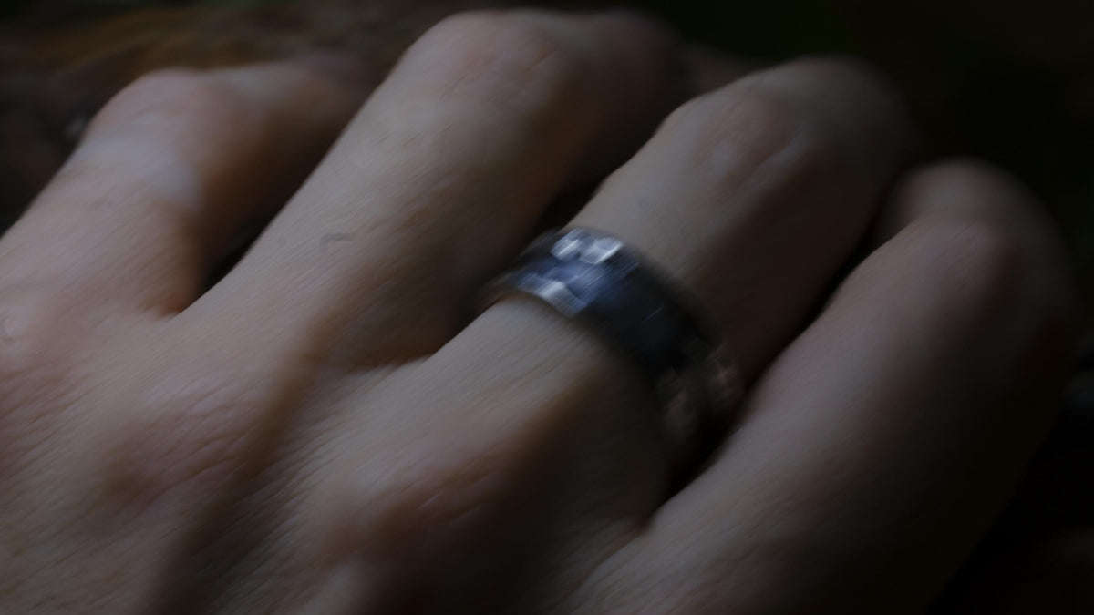 The Valley Hammered Sterling Silver Wide Banded Ring Size 10