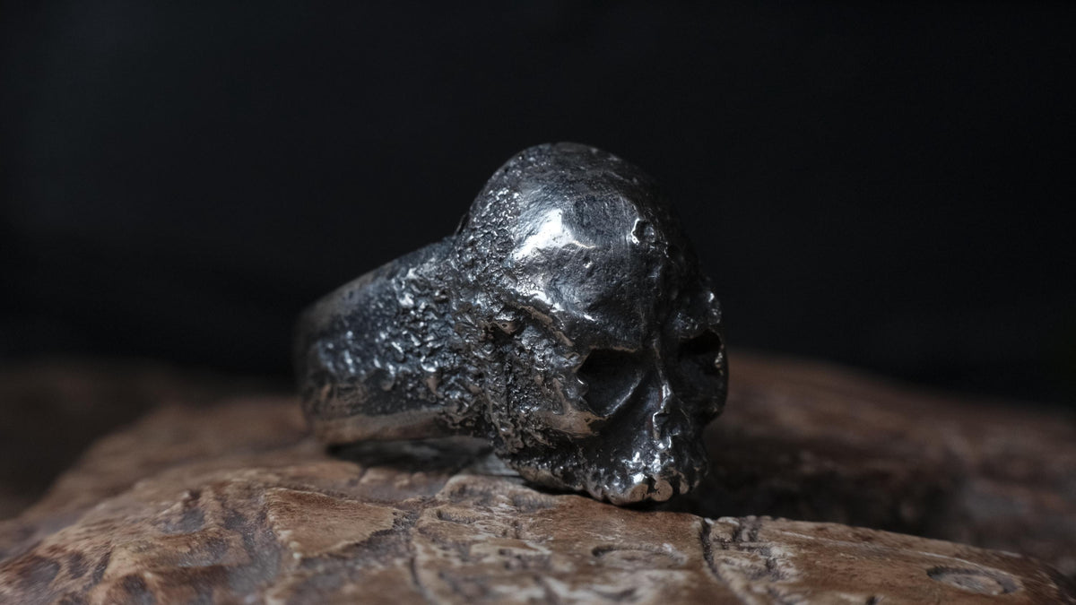 Chunky Sterling Silver Skull Ring – alternate view 3