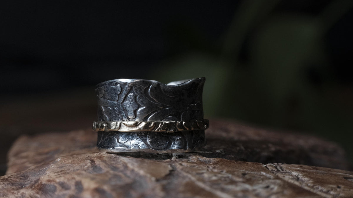 Pirate Style Silver and 9ct Yellow Gold Spinner Ring Band US Size 9.5