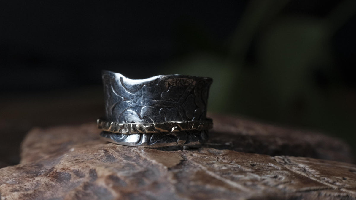 Pirate Style Silver and 9ct Yellow Gold Spinner Ring Band US Size 9.5